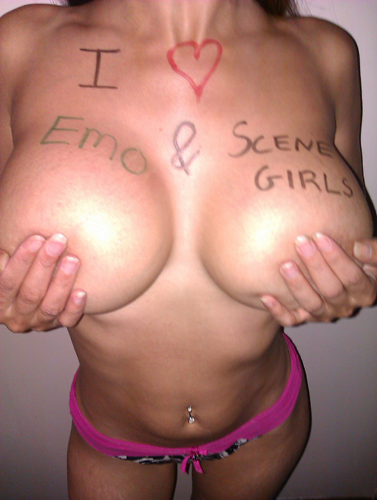 Emo Girl of the Week